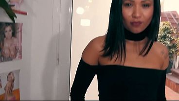 Hot POV: Sex with Naughty Spanish Pornstar Jade Presley